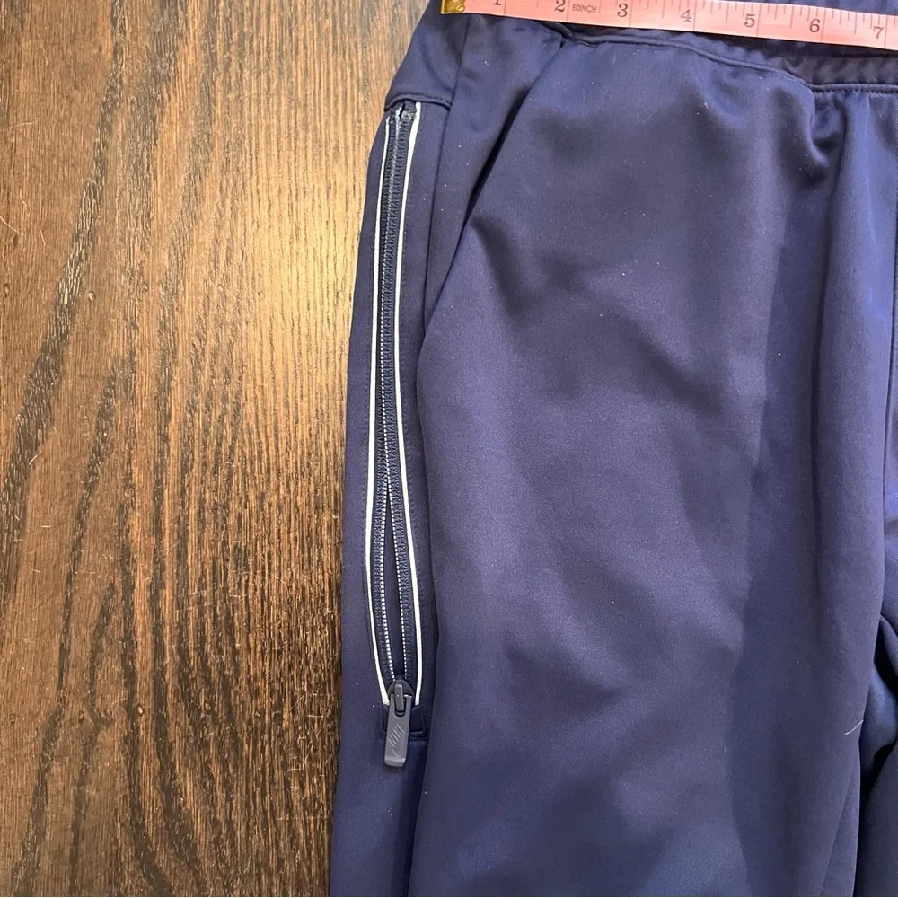 Nike women’s Navy Sweats/ Joggers Size Small